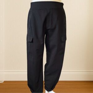 Athleta Endless High Rise Cargo Pant – Size 14P – Excellent Condition